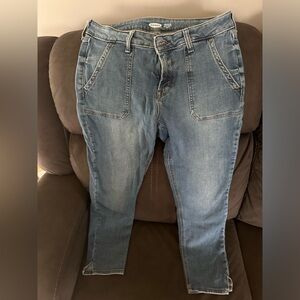 Women’s jeans, stretchy
